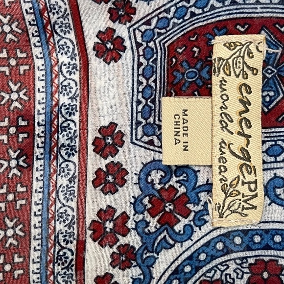 279- Energe Like New Red/Blue Multicolor Sleeveless Top Size Petite Medium - Picture 3 of 5